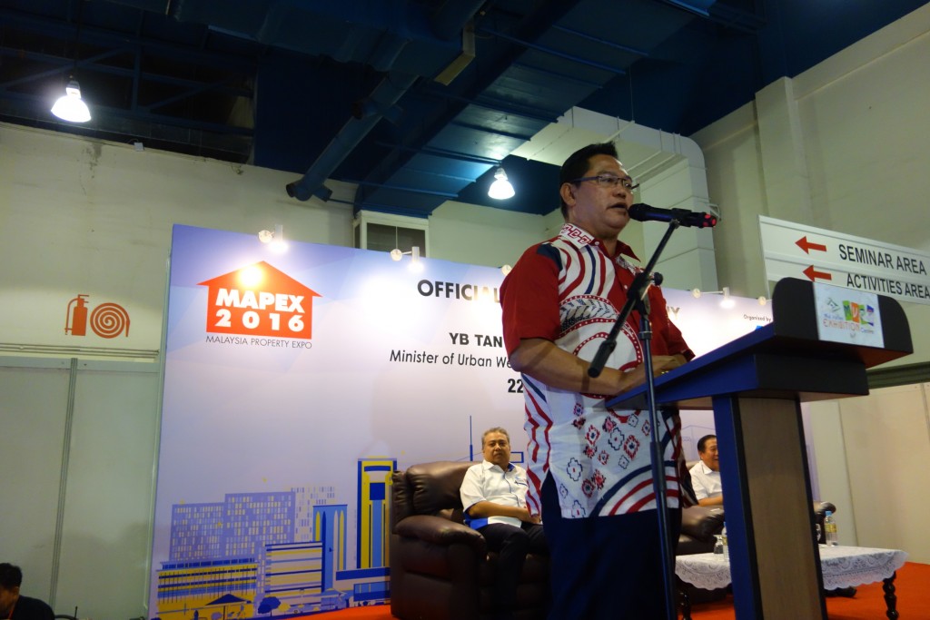 Official keynote address as well as the opening & launch of MAPEX 2016 by Tan Sri Noh bin Haji Omar, Minister of Urban Wellbeing, Housing & Local Government – “One Million Affordable Homes by 2018!”