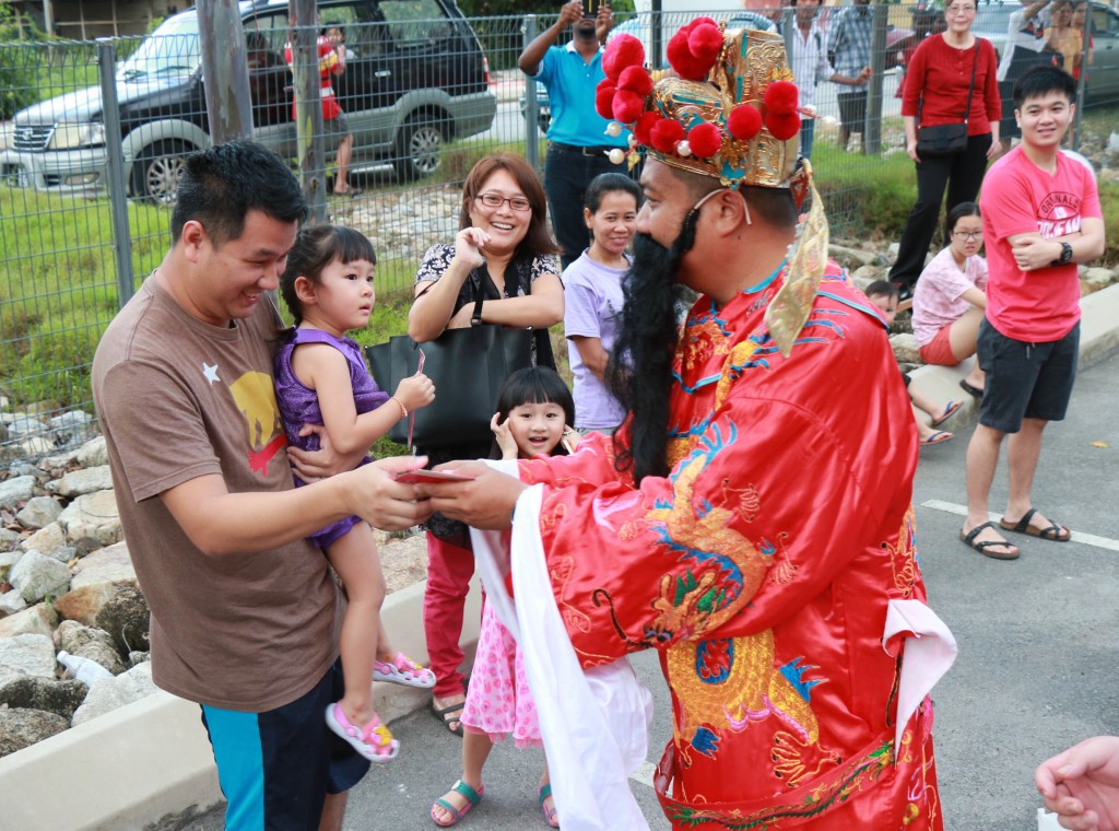 CNY at SkyArena - Special Appearance by God of Prosperity
