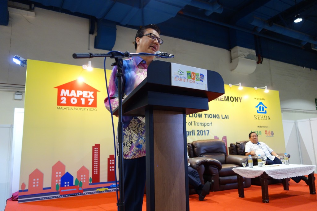 Transport Minister Dato Sri Liow Tiong Lai reminds Malaysians the essentials of public transportation.