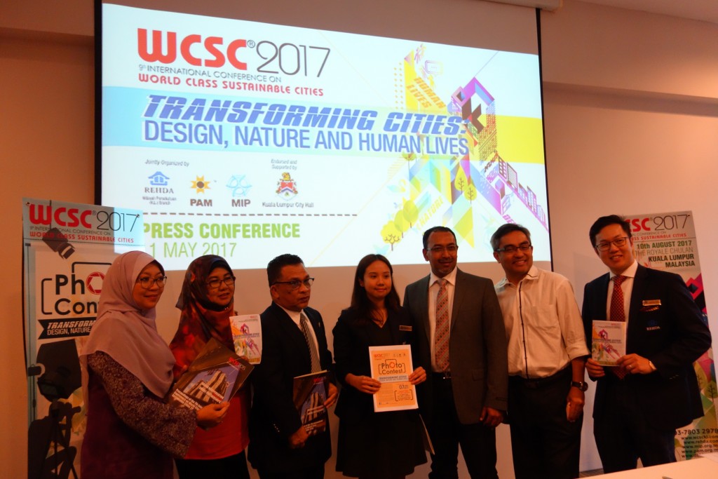 (Left to right): The panelists for WCSC 2017 press conference – Pn. Nik Mastura Diyana (DBKL), Pn. Khairiah Talha (MIP), Tn. Pr. Hj. Ihsan Zainal Mokhtar (MIP), Pn. Ra Adrina Mustaza (REHDA Youth), Ar. Ezumi Harzani Ismail (PAM), Ar. Mustapha Kamal (PAM), and Mr. Chan Kin Meng (REHDA Kuala Lumpur)